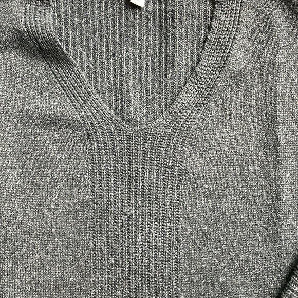 Charcoal grey tunic style sweater - Picture 4 of 10